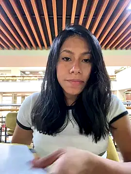 Katherinm online show from November 18, 2025, 7:28 pm