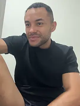 Snapshot of Naim__ chatting on November 23, 2025, 3:16 am Naim online show from November 23, 2025, 3:16 am