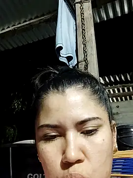 2siluetas seductoras online show from November 20, 2025, 9:54 am