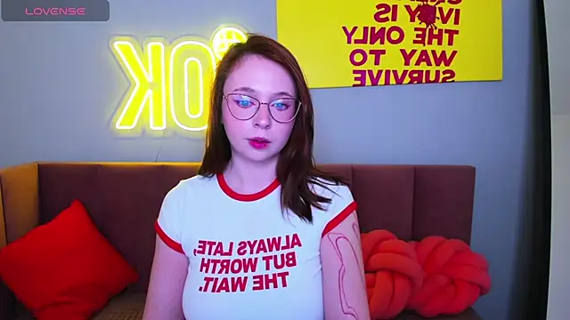 Erica Nelson online show from November 28, 2025, 1:17 am