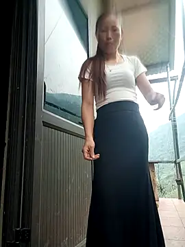 Snapshot of blonde_blg chatting on November 17, 2025, 5:22 am blonde blg online show from November 17, 2025, 5:22 am