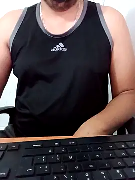 FernandoYAndrea online show from November 23, 2025, 4:55 am