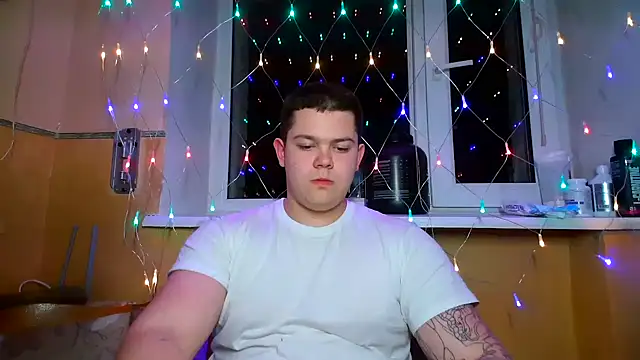 CuteButNaughty  online show from March 2, 2026, 8:38 pm