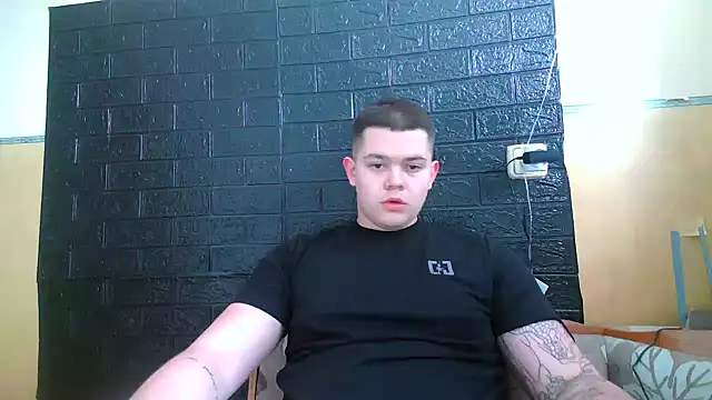 CuteButNaughty  online show from February 15, 2026, 12:59 pm