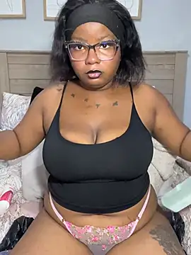 Exxoticaa online show from February 9, 2026, 6:33 am