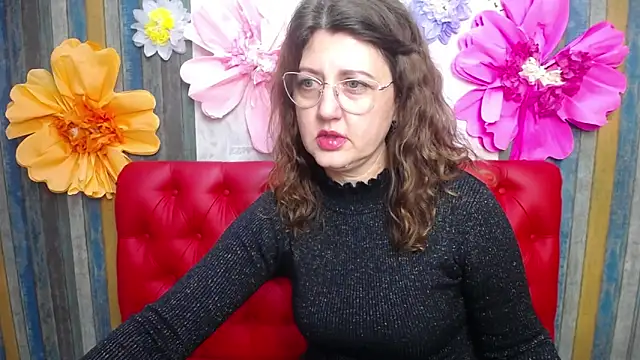 RoseHille online show from December 4, 2025, 2:49 pm