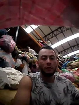 Snapshot of Cami131025 chatting on March 4, 2026, 12:35 pm Cami131025 online show from March 4, 2026, 12:35 pm