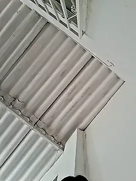 Skinny Wet online show from November 14, 2025, 12:20 pm