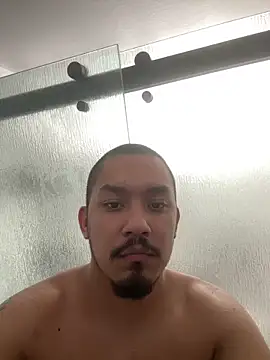 strawberry200512 online show from November 22, 2025, 9:30 am