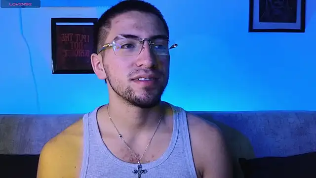 AresMassimoX online show from July 4, 2026, 1:26 pm