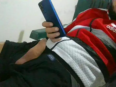 Malessere1922 online show from November 17, 2025, 3:32 am