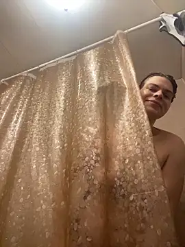 Dona Mafia online show from April 15, 2026, 9:48 pm