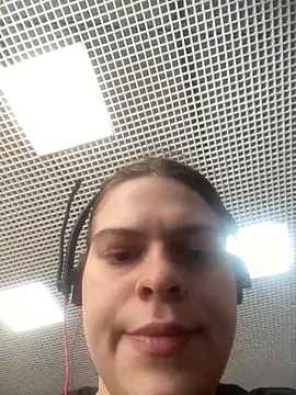 Dona Mafia online show from April 15, 2026, 7:25 am