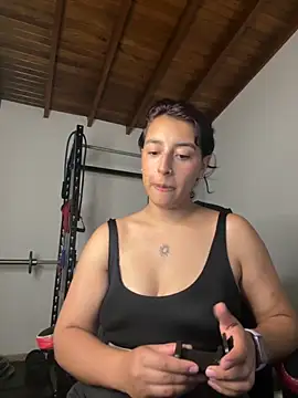 VictoriaAmelie online show from November 30, 2025, 11:27 pm