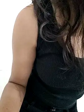 pankaj34643 online show from November 19, 2025, 5:02 pm