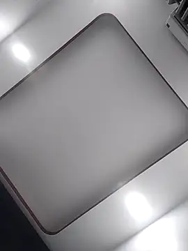   Anna    online show from November 22, 2025, 9:08 am