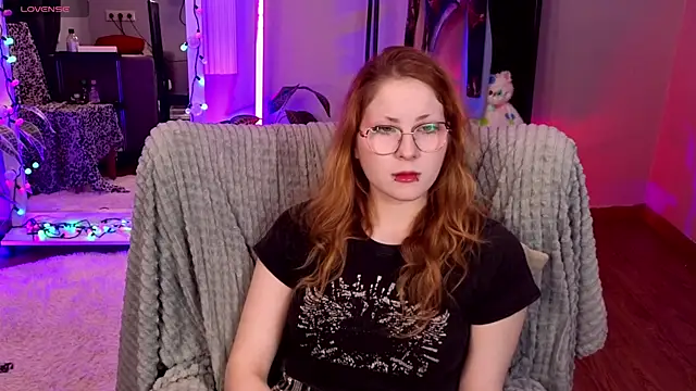 Sofi Dyss online show from November 15, 2025, 4:16 am