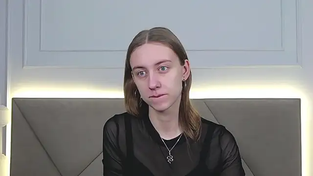 RachaelCute online show from December 16, 2025, 5:00 am