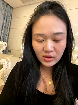 yami0824 online show from November 16, 2025, 3:06 pm