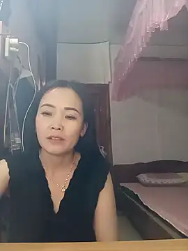 Feeling-hot online show from February 10, 2026, 7:29 am