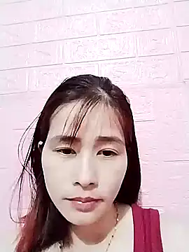 Swan-white123 online show from November 17, 2025, 1:26 pm