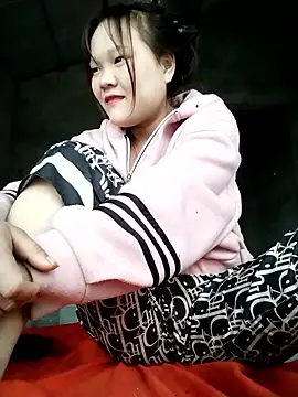 Snapshot of m-mbae chatting on January 18, 2026, 1:09 am m-mbae online show from January 18, 2026, 1:09 am