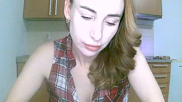 GlarysLoveres online show from November 22, 2025, 4:39 pm