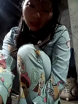 vangkt-cute online show from February 15, 2026, 8:41 pm