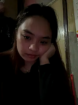 Snapshot of pinayyours18 chatting on November 19, 2025, 1:27 am pinayyours18 online show from November 19, 2025, 1:27 am