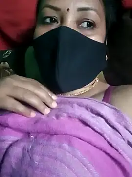 Hot  girls001 online show from November 17, 2025, 6:01 pm