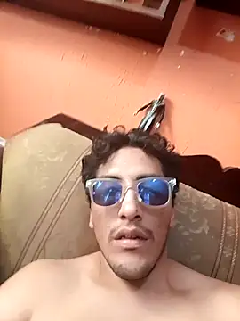 charlyver36 online show from November 28, 2025, 8:53 pm