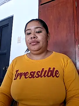 Snapshot of Sarahy- chatting on July 10, 2026, 2:28 pm Sarahy- online show from July 10, 2026, 2:28 pm