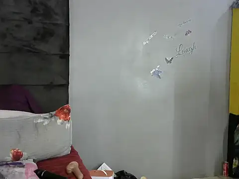 WILD KITTYxXxX online show from November 21, 2025, 10:09 pm