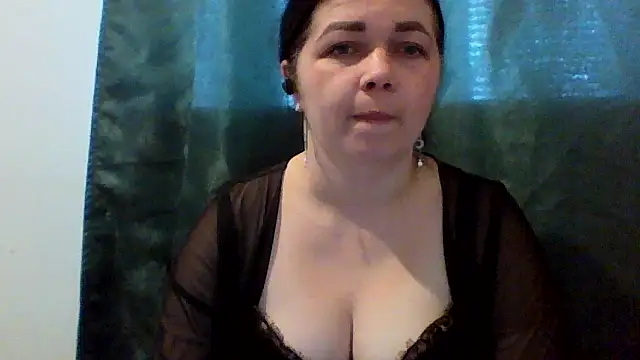Vitalina282128 online show from May 18, 2026, 9:14 am