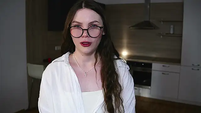 BelvaCaimi online show from November 25, 2025, 6:14 am