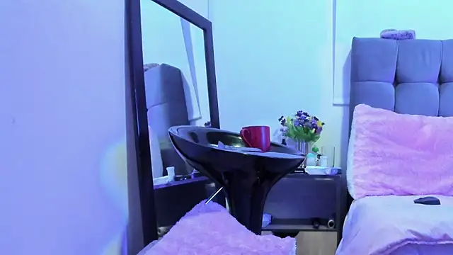 Snapshot of hazz_smith chatting on November 25, 2025, 8:47 am hazz smith online show from November 25, 2025, 8:47 am