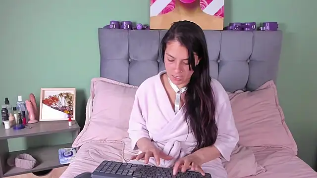 Snapshot of hazz_smith chatting on November 27, 2025, 4:24 am hazz smith online show from November 27, 2025, 4:24 am