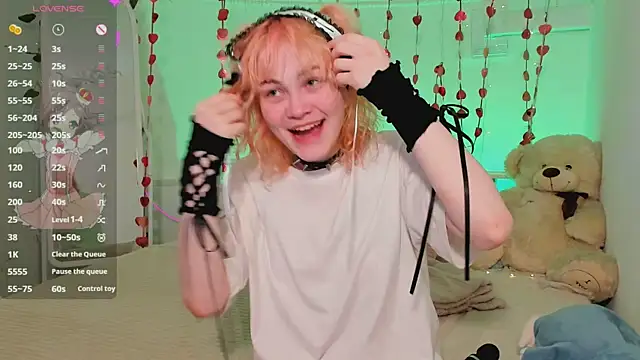 Awawrin online show from November 30, 2025, 8:53 pm