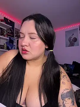 Snapshot of Just_danna chatting on June 14, 2026, 5:41 am Just danna online show from June 14, 2026, 5:41 am