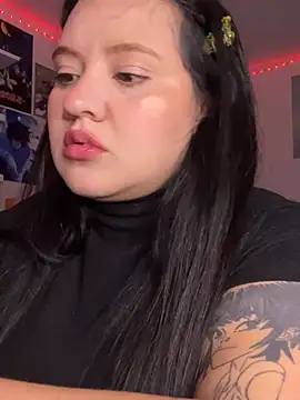 Snapshot of Just_danna chatting on June 15, 2026, 5:18 am Just danna online show from June 15, 2026, 5:18 am