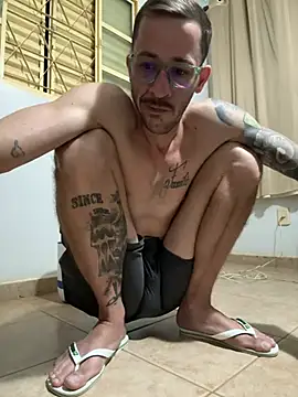 Lucasjandre online show from April 14, 2026, 6:29 am