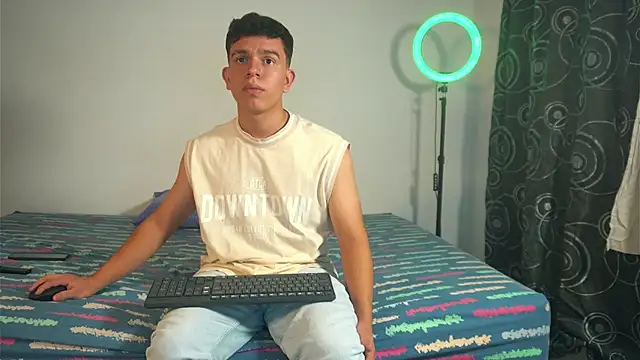 Max ethan5 online show from November 20, 2025, 10:31 pm