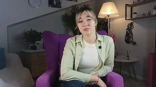 Snapshot of SharonEllis chatting on November 11, 2025, 6:41 am SharonEllis online show from November 11, 2025, 6:41 am