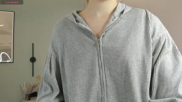 Snapshot of SharonEllis chatting on November 24, 2025, 9:20 am SharonEllis online show from November 24, 2025, 9:20 am