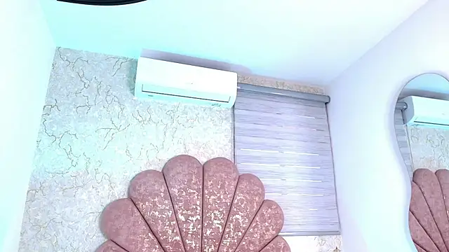 Snapshot of mia_fontana_ chatting on November 21, 2025, 11:53 am mia fontana online show from November 21, 2025, 11:53 am