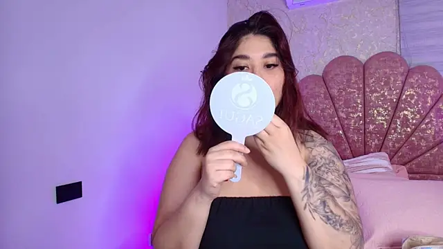 Snapshot of mia_fontana_ chatting on November 28, 2025, 12:27 pm mia fontana online show from November 28, 2025, 12:27 pm