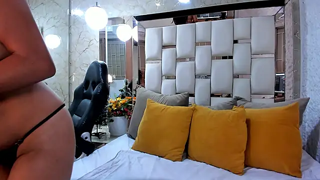 Snapshot of zafirofrost chatting on November 28, 2025, 12:16 pm zafirofrost online show from November 28, 2025, 12:16 pm