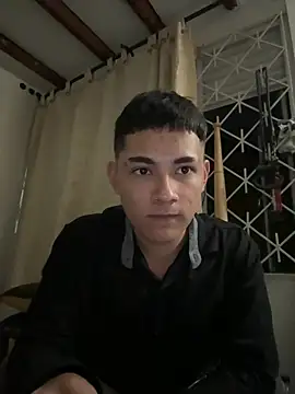 Snapshot of Santiagooo1233 chatting on February 15, 2026, 3:07 am Santiagooo1233 online show from February 15, 2026, 3:07 am