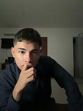 Snapshot of Santiagooo1233 chatting on March 23, 2026, 6:35 am Santiagooo1233 online show from March 23, 2026, 6:35 am