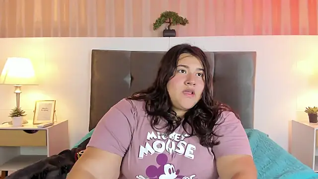 Candy lovelly online show from November 23, 2025, 12:26 pm